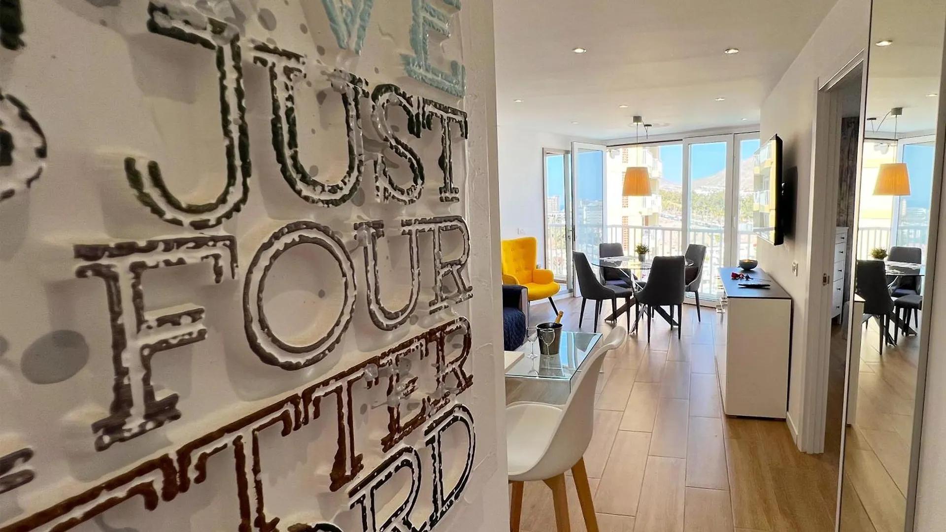 Apartamento Panoramic & Sea View Holiday Home In Playa De Las Americas, Tenerife South